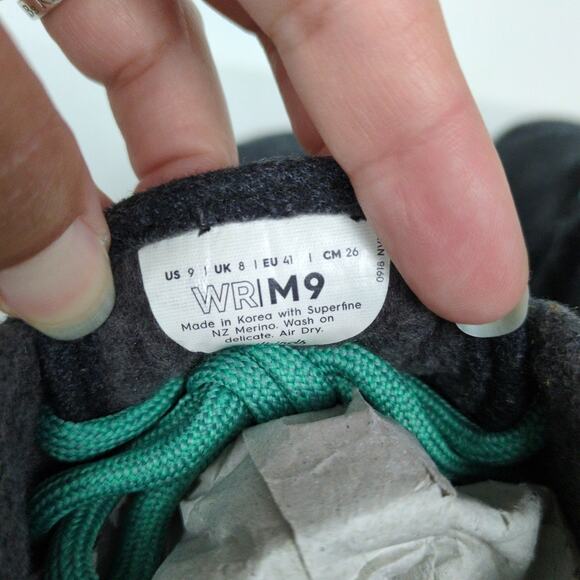 ALLBIRDS True Black Wool Runners Sneakers Lace Up Merino Cream Sole Men's 9 - Picture 9 of 9